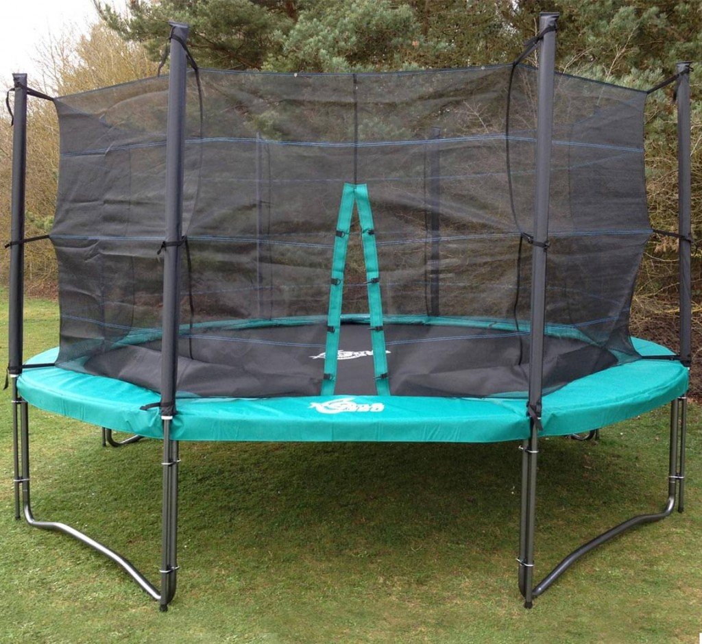 12 Ft Trampoline With Enclosures
